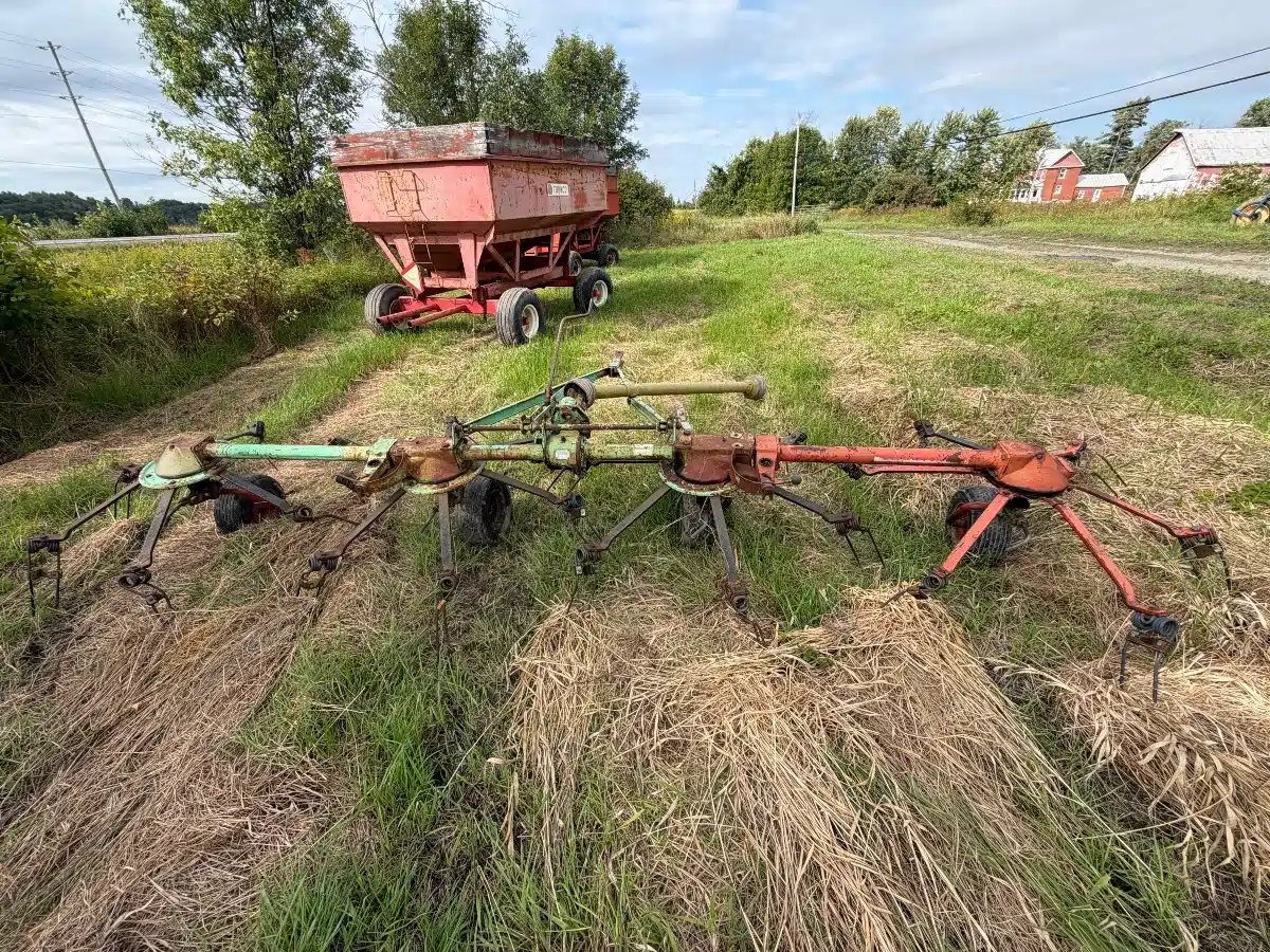 Gallery image 2 for Deutz Fahr KH500 Tedder