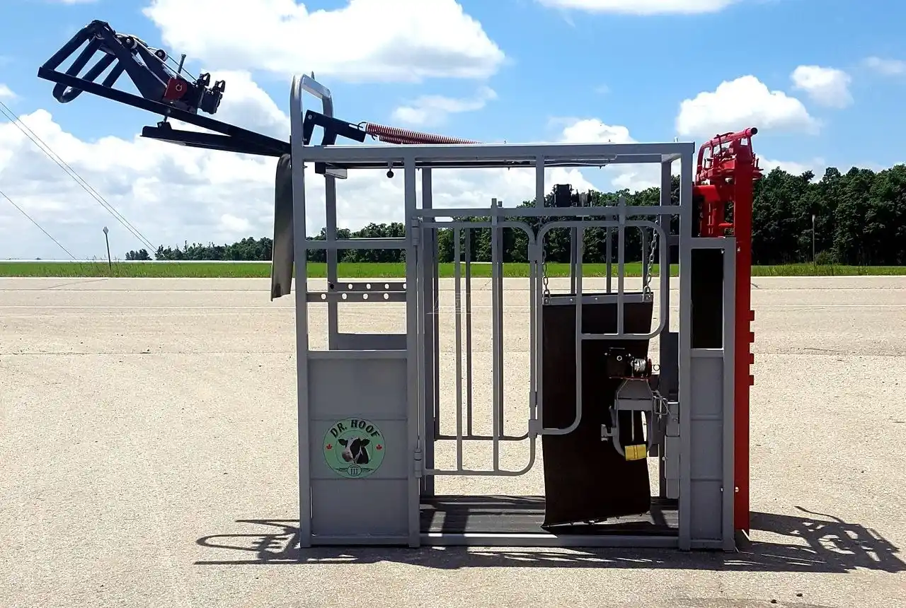 Gallery image 1 for New Dr. Hoof Trimming Chute Trimmer