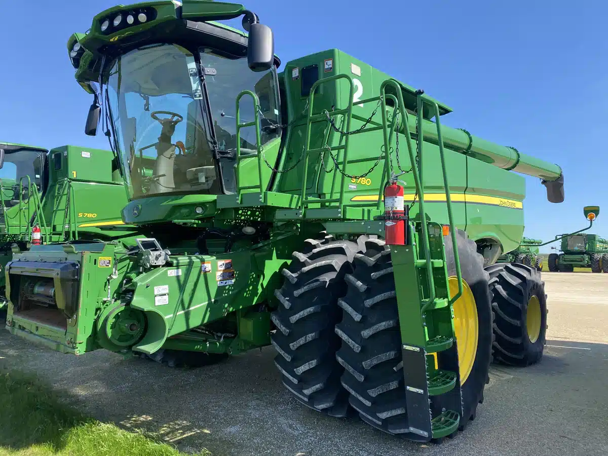 Gallery image 1 for Used 2020 John Deere S780 Combine