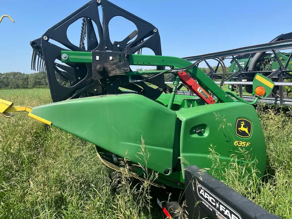 Gallery image 2 for Used 2015 John Deere 635F Header - Flex