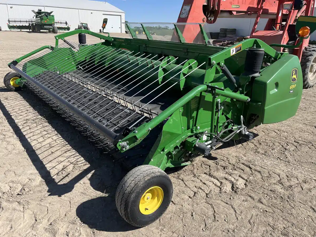 Gallery image 1 for Used 2019 John Deere 615P Header - Pickup