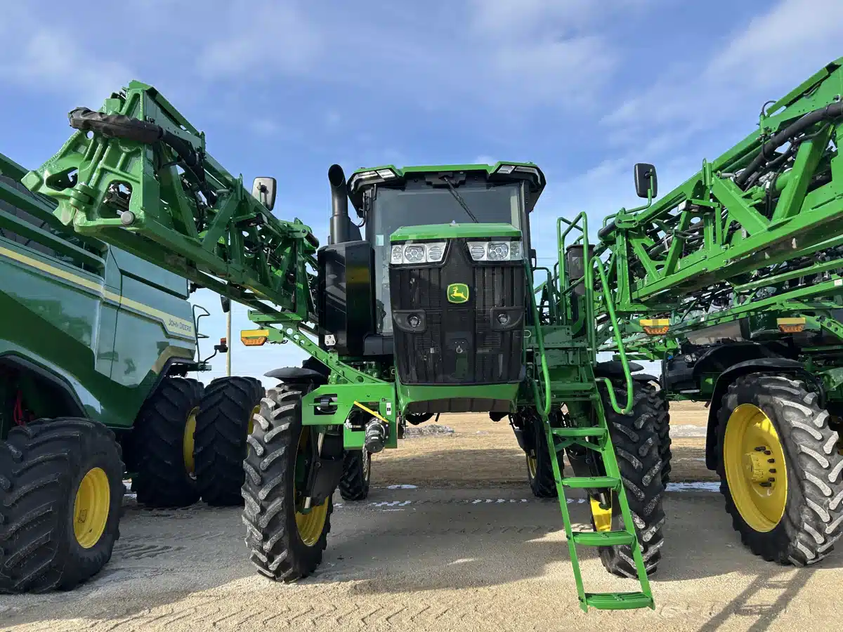 Gallery image 2 for Used 2024 John Deere 412R Sprayer - Self Propelled