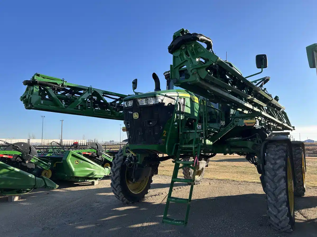 Gallery image 1 for Used 2024 John Deere 412R Sprayer - Self Propelled