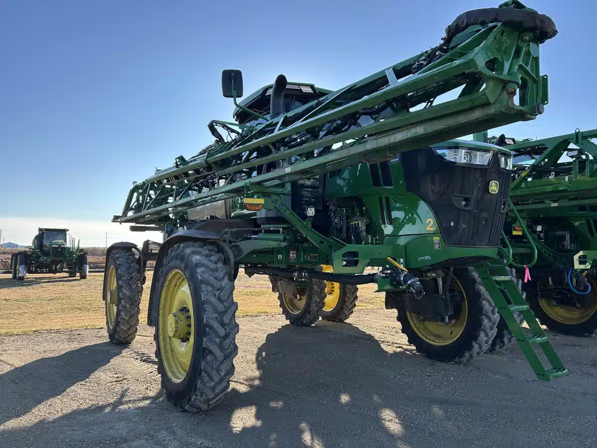 Gallery image 2 for Used 2024 John Deere 412R Sprayer - Self Propelled