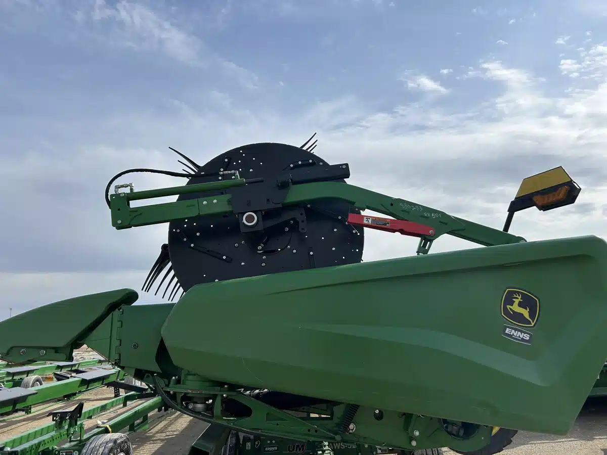 Gallery image 2 for Used 2024 John Deere HD50F Header - Flex