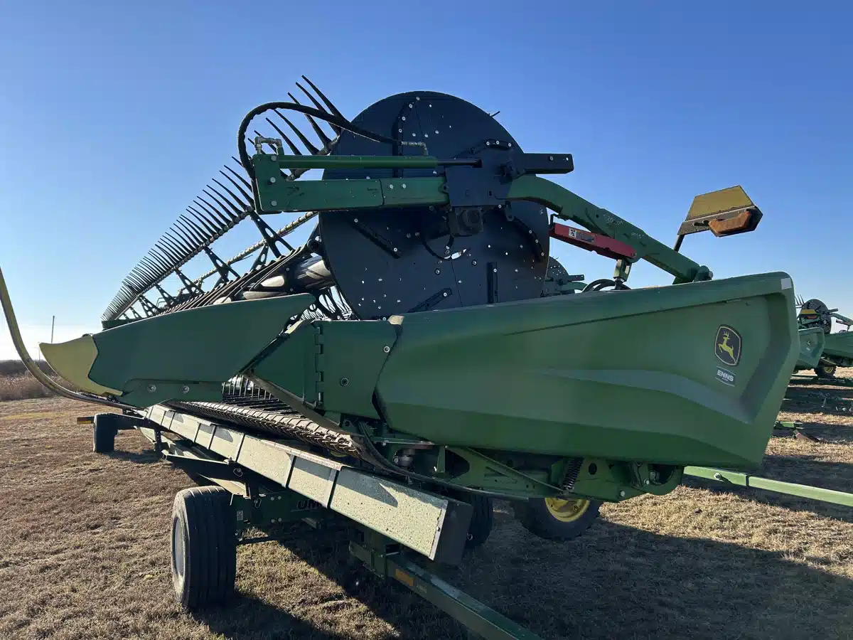 Gallery image 1 for Used 2024 John Deere HD50F Header - Flex