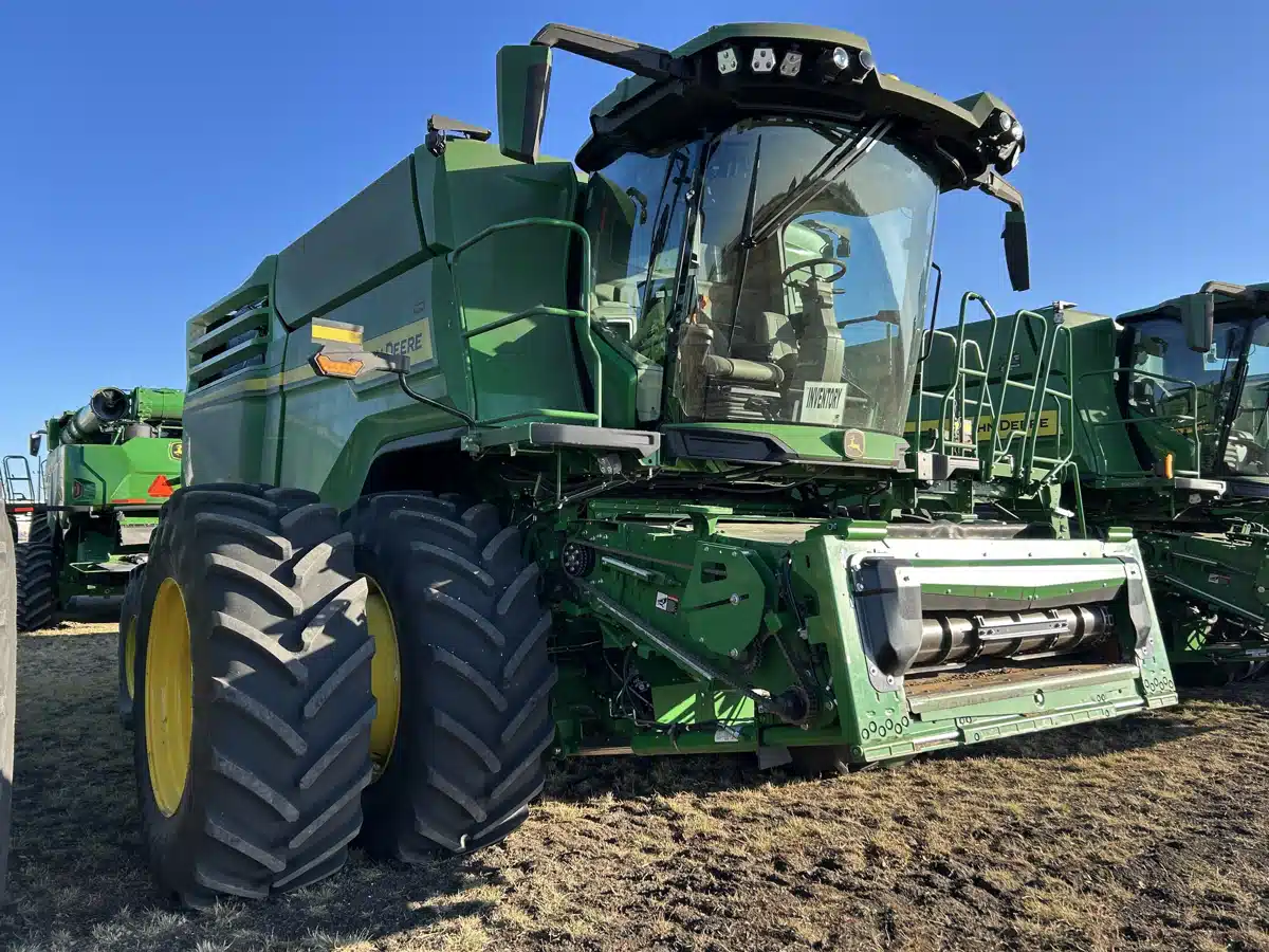 Gallery image 2 for Used 2024 John Deere X9 1000 Combine