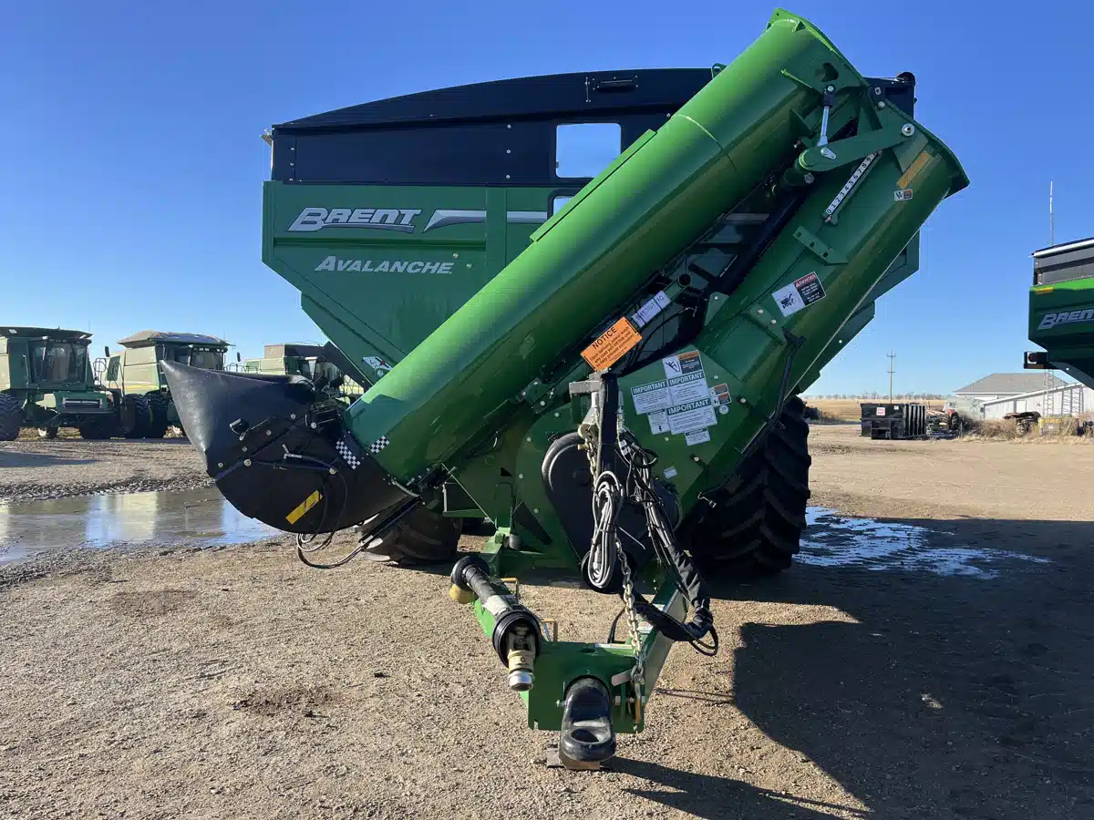Gallery image 2 for Used 2025 Brent 2098 Grain Cart