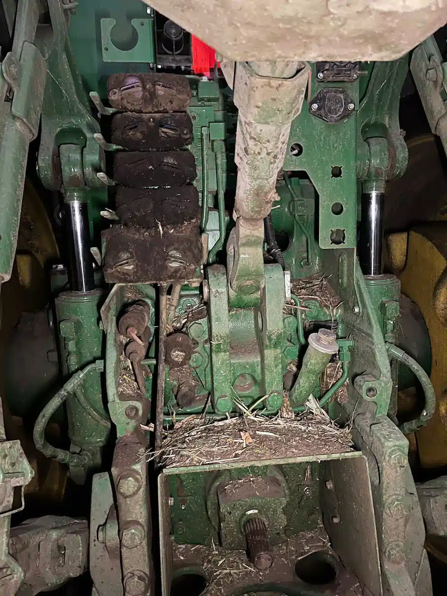 Gallery image 2 for Used 2021 John Deere 8R 370 Tractor