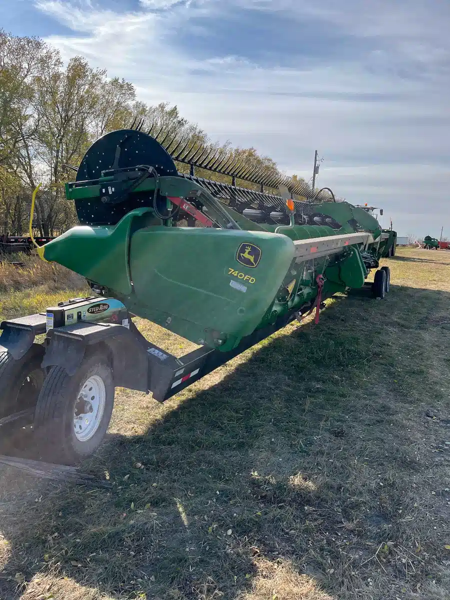 Gallery image 2 for Used 2020 John Deere 740FD Header - Draper
