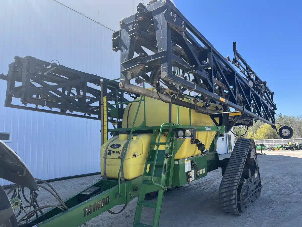 Gallery image 2 for Used 2009 Top Air TA1600 Sprayer - Pull Type