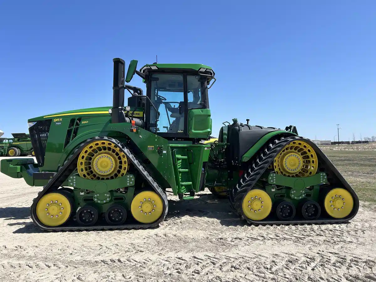 Gallery image 2 for Used 2023 John Deere 9RX 590 Tractor