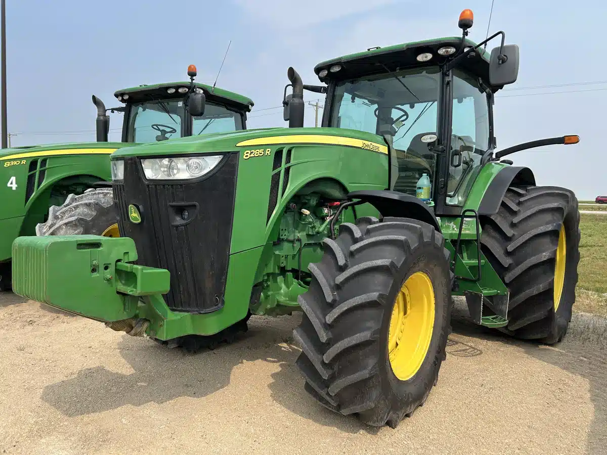 Gallery image 1 for Used 2013 John Deere 8285R Tractor