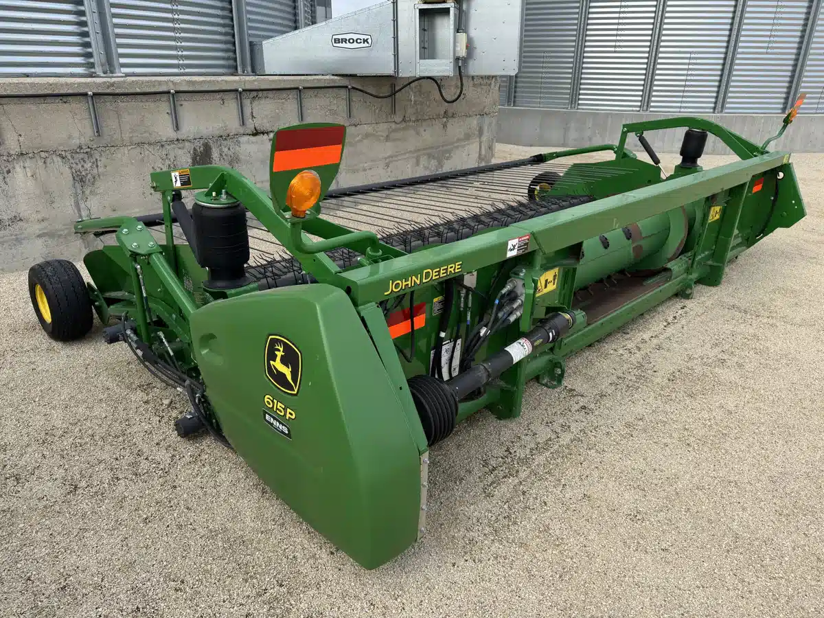 Gallery image 2 for Used 2016 John Deere 615P Header - Pickup