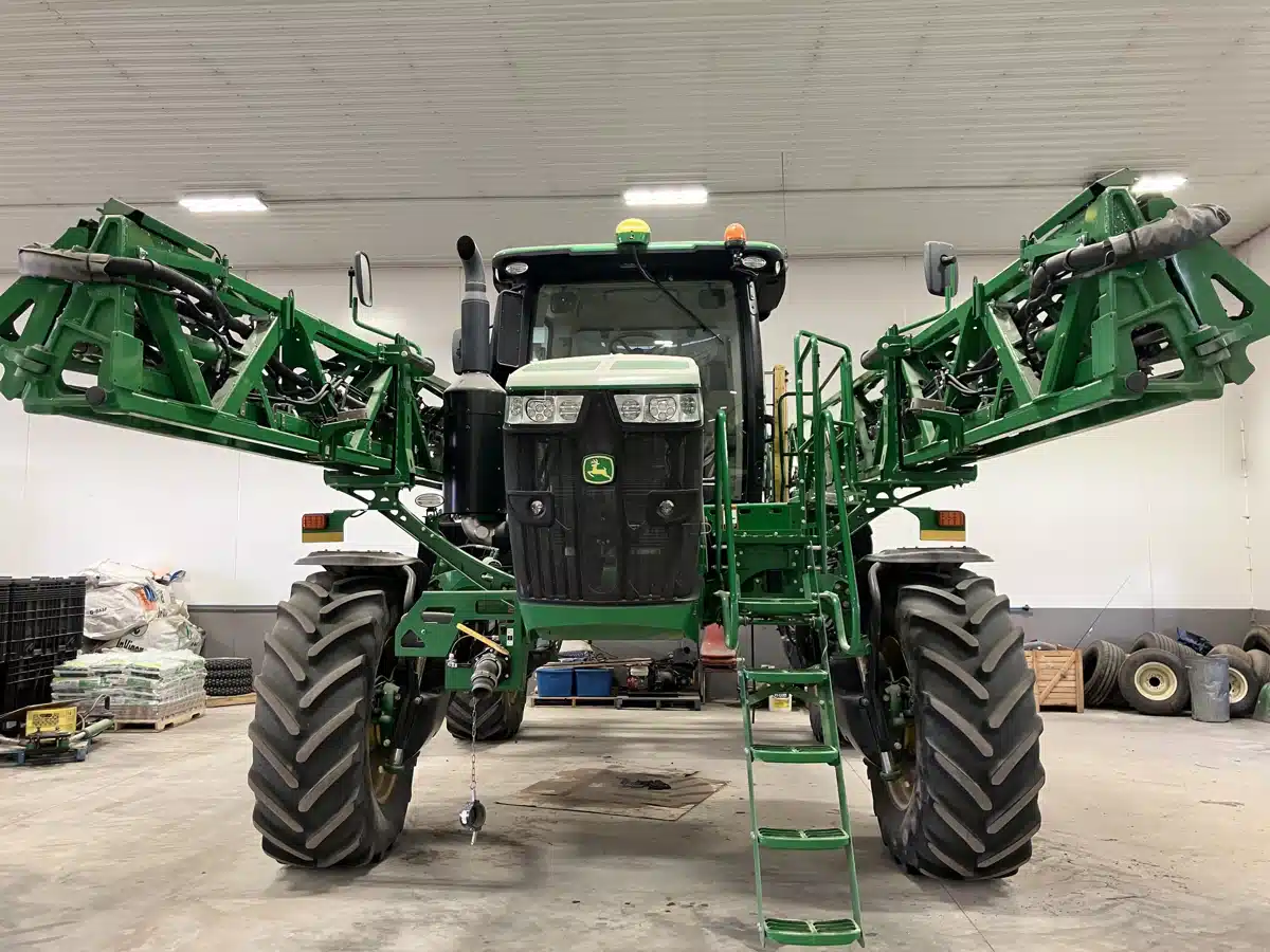 Gallery image 1 for Used 2018 John Deere R4038 Sprayer - Self Propelled