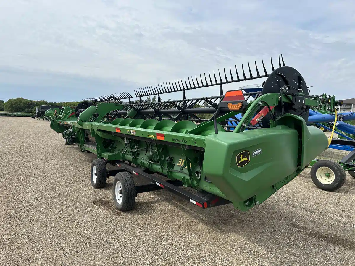 Gallery image 2 for Used 2021 John Deere RD40F Header - Flex