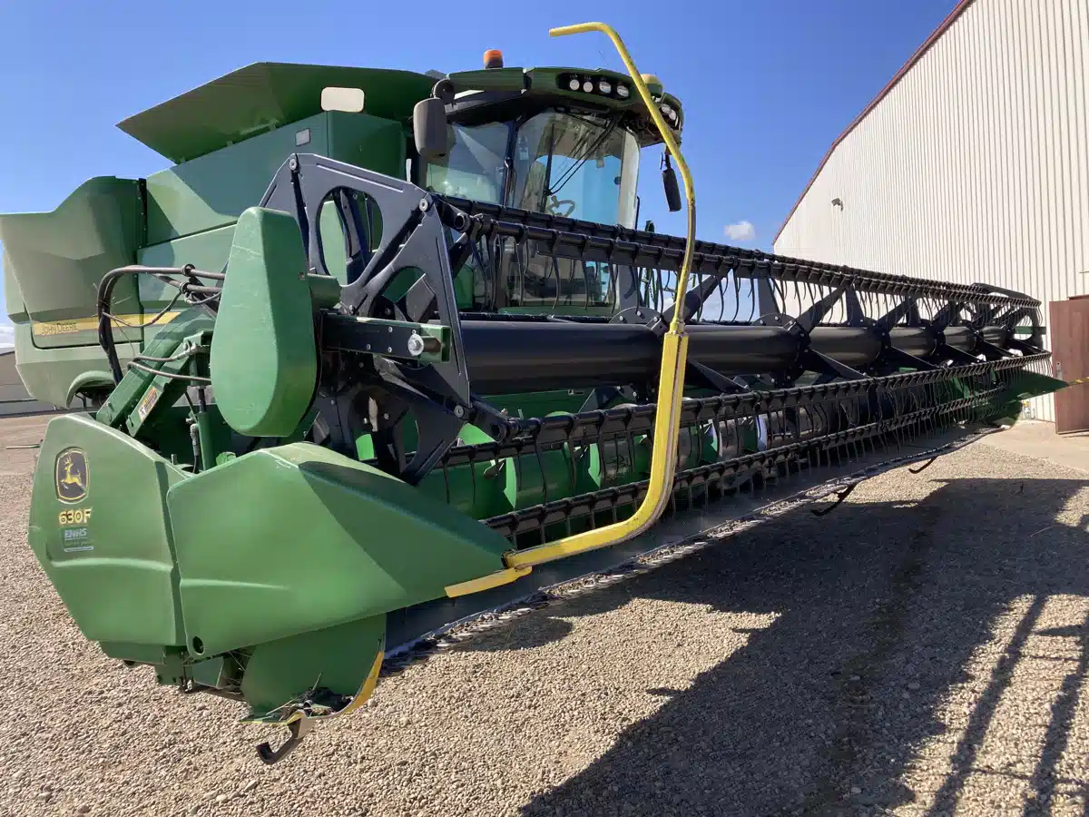 Gallery image 1 for Used 2014 John Deere 630F Header - Flex