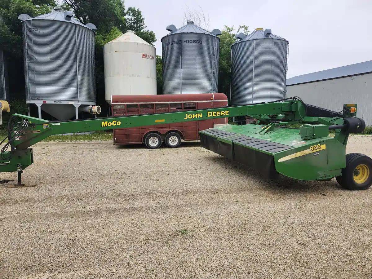 Gallery image 2 for Used 2017 John Deere 956 Disc Mower Conditioner
