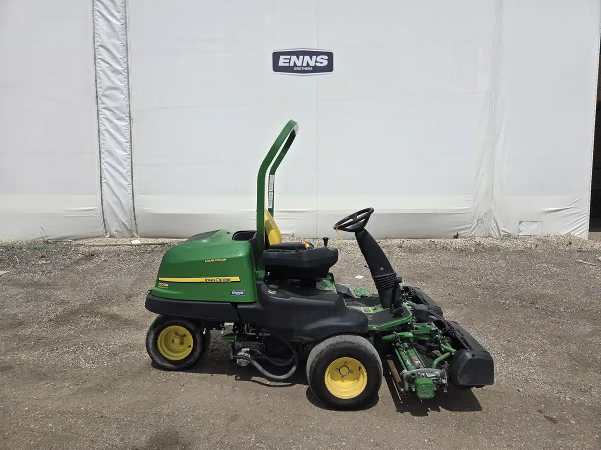 Gallery image 2 for Used 2019 John Deere 2500B Mower - Golf Green