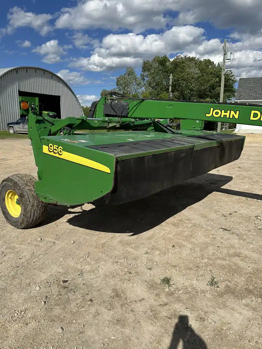 Gallery image 1 for Used 2015 John Deere 956 Disc Mower Conditioner