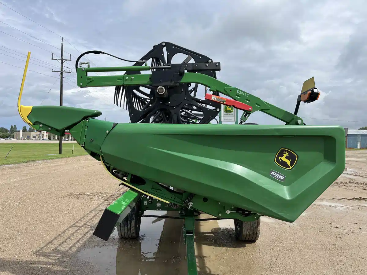 Gallery image 2 for 2022 John Deere HD45F Header - Flex Draper