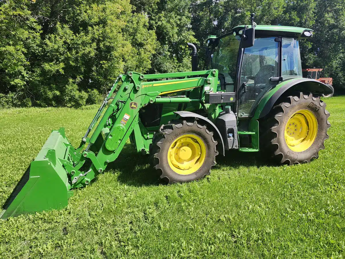 Gallery image 2 for Used 2024 John Deere 5120M Tractor