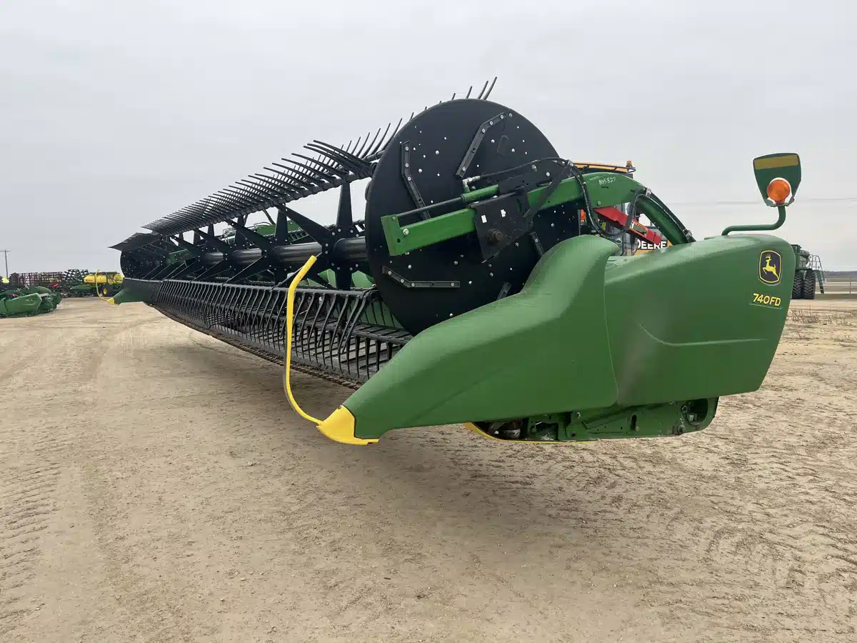 Gallery image 1 for Used 2019 John Deere 740FD Header - Draper
