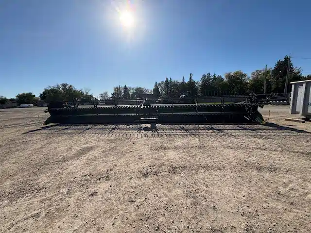 Gallery image 2 for Used 2019 John Deere 740FD Header - Draper
