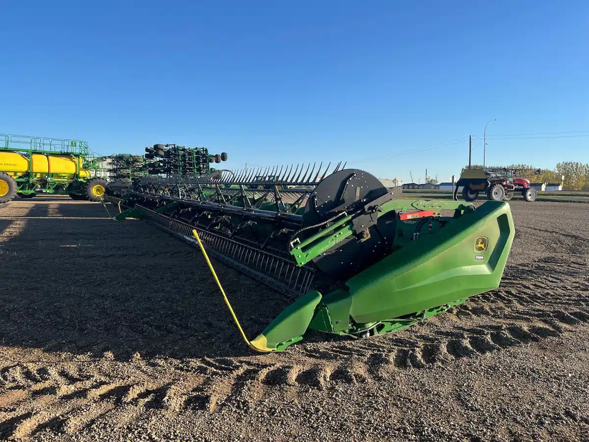 Gallery image 2 for Used 2024 John Deere HD50F Header - Flex