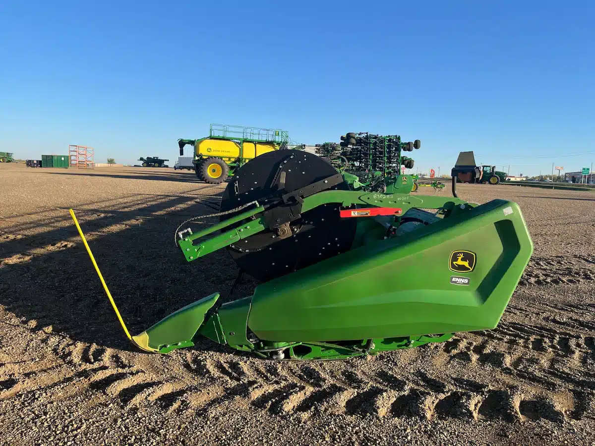 Gallery image 1 for Used 2024 John Deere HD50F Header - Flex