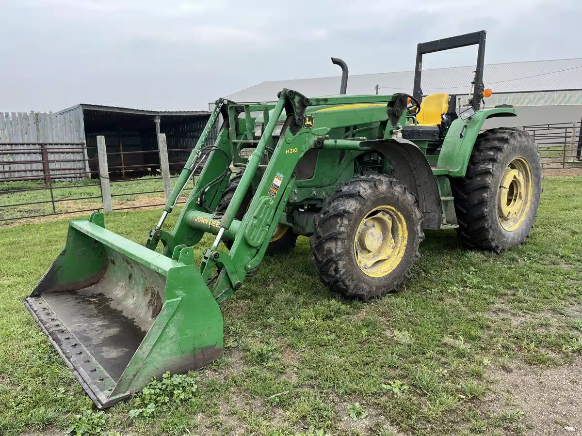 Gallery image 1 for Used 2015 John Deere 6105D Tractor