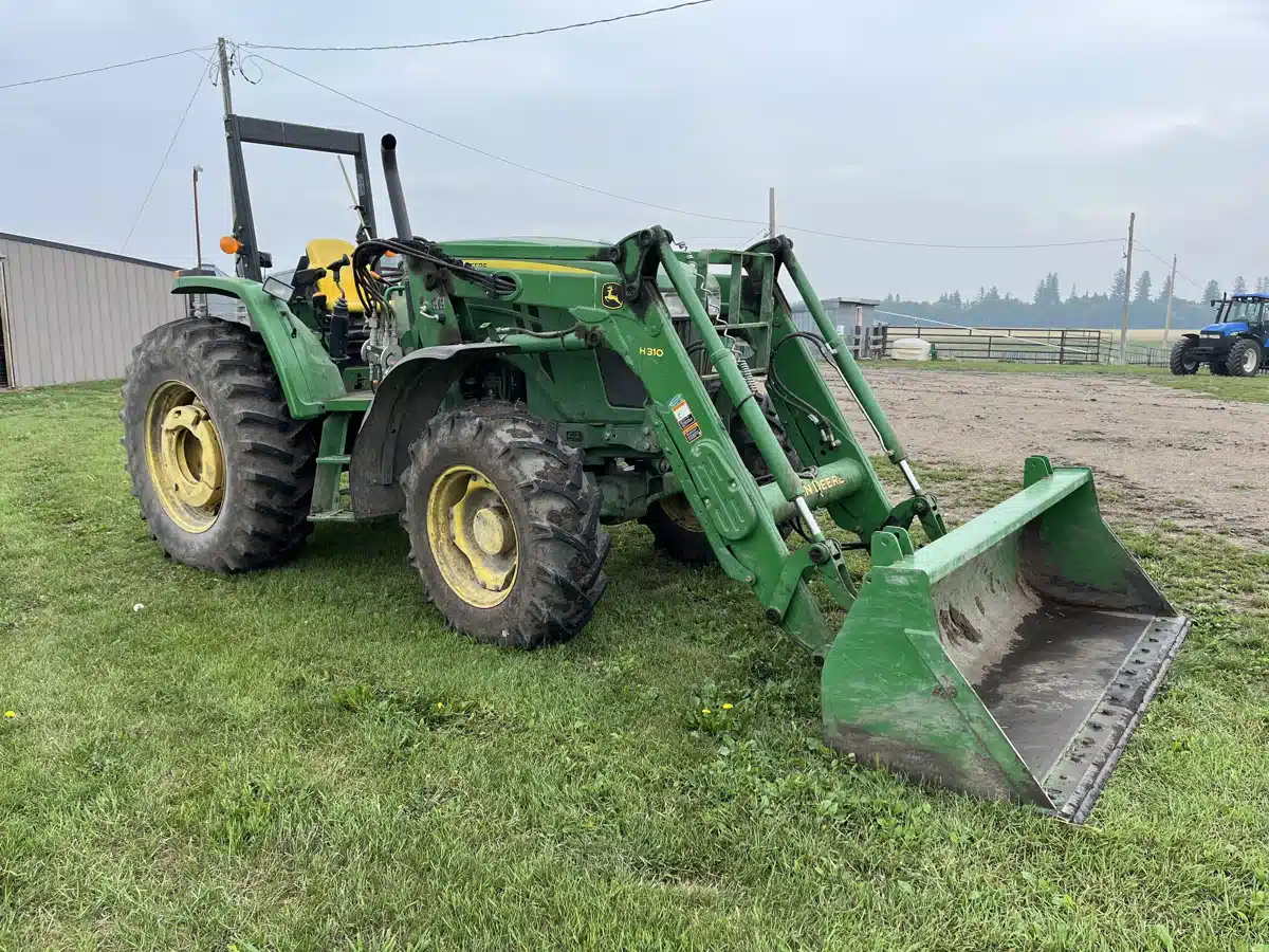 Gallery image 2 for Used 2015 John Deere 6105D Tractor