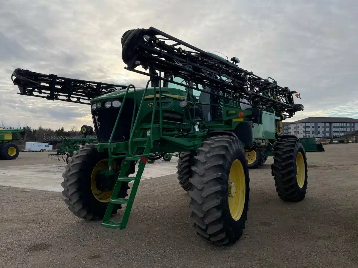 Gallery image 2 for Used 2008 John Deere 4730 Sprayer - Self Propelled