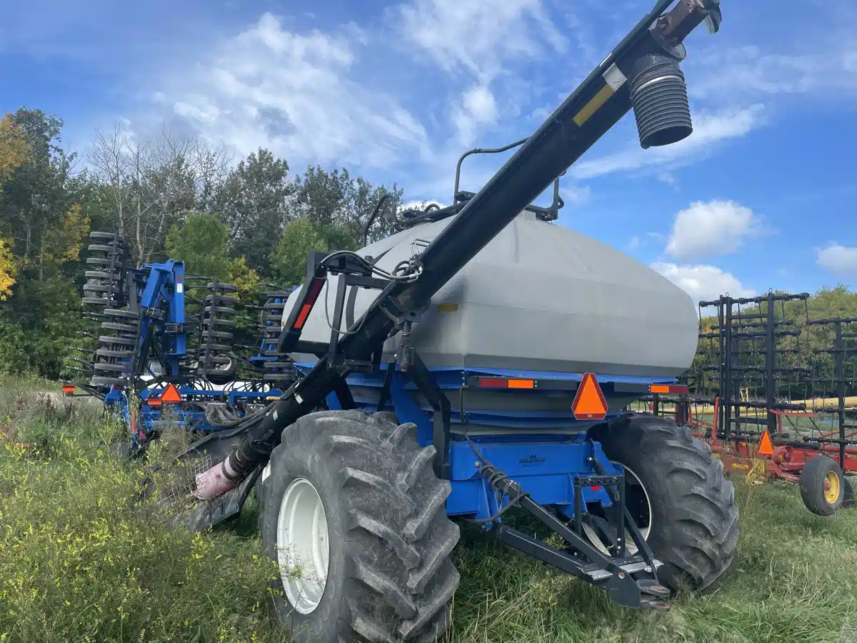 Gallery image 2 for Used 2004 New Holland SD440 Air Drill