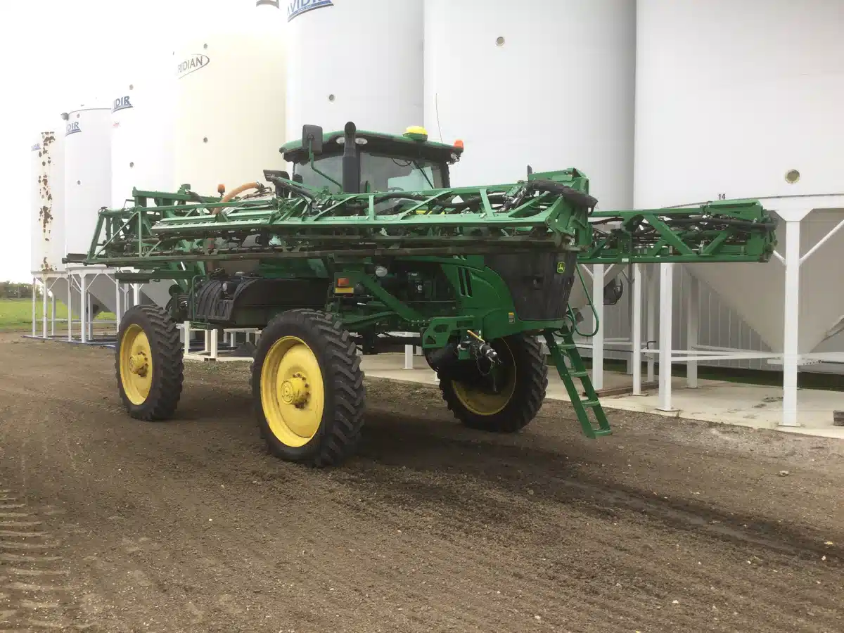 Gallery image 1 for Used 2015 John Deere R4038 Sprayer - Self Propelled
