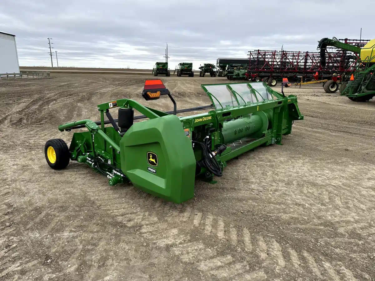 Gallery image 2 for 2025 John Deere BP 15 Header - Pickup