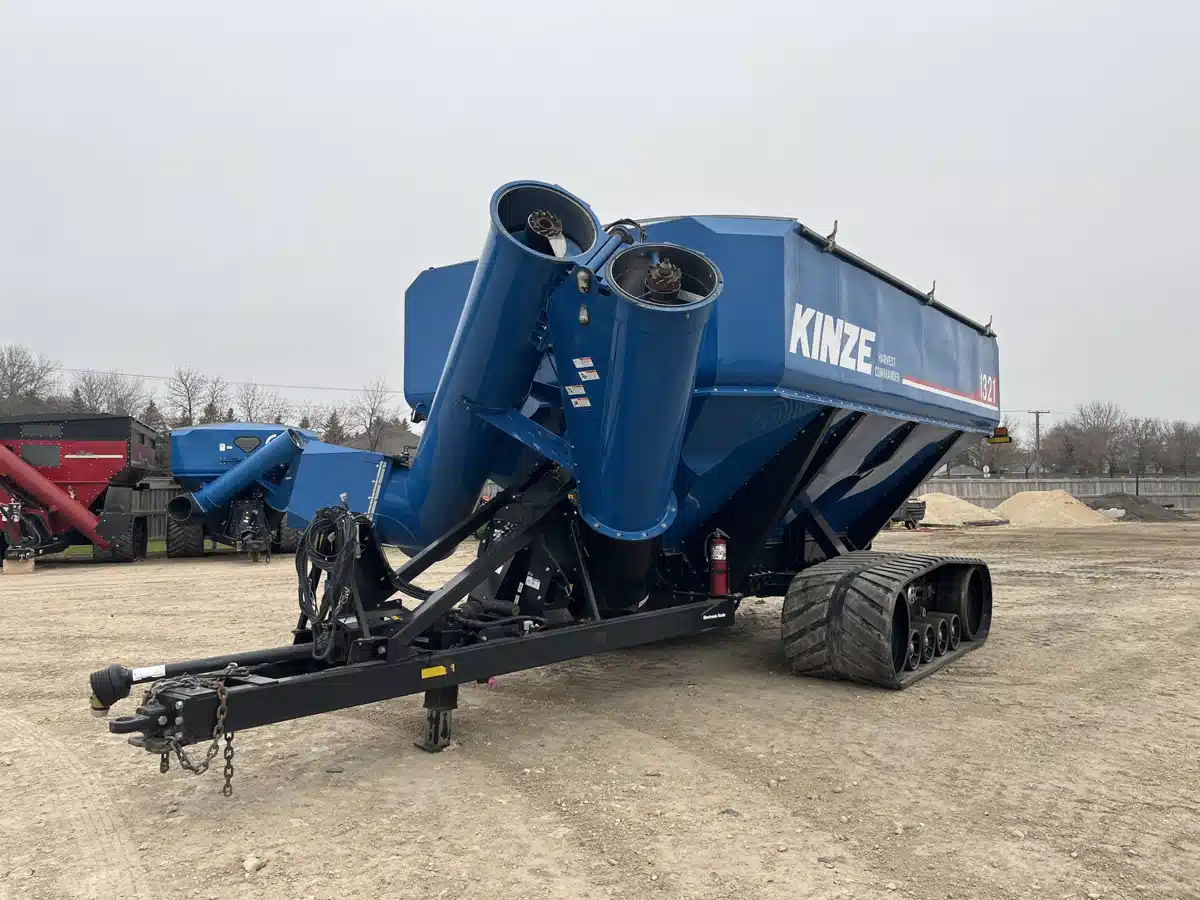Gallery image 1 for 2023 Kinze 1321 Grain Cart