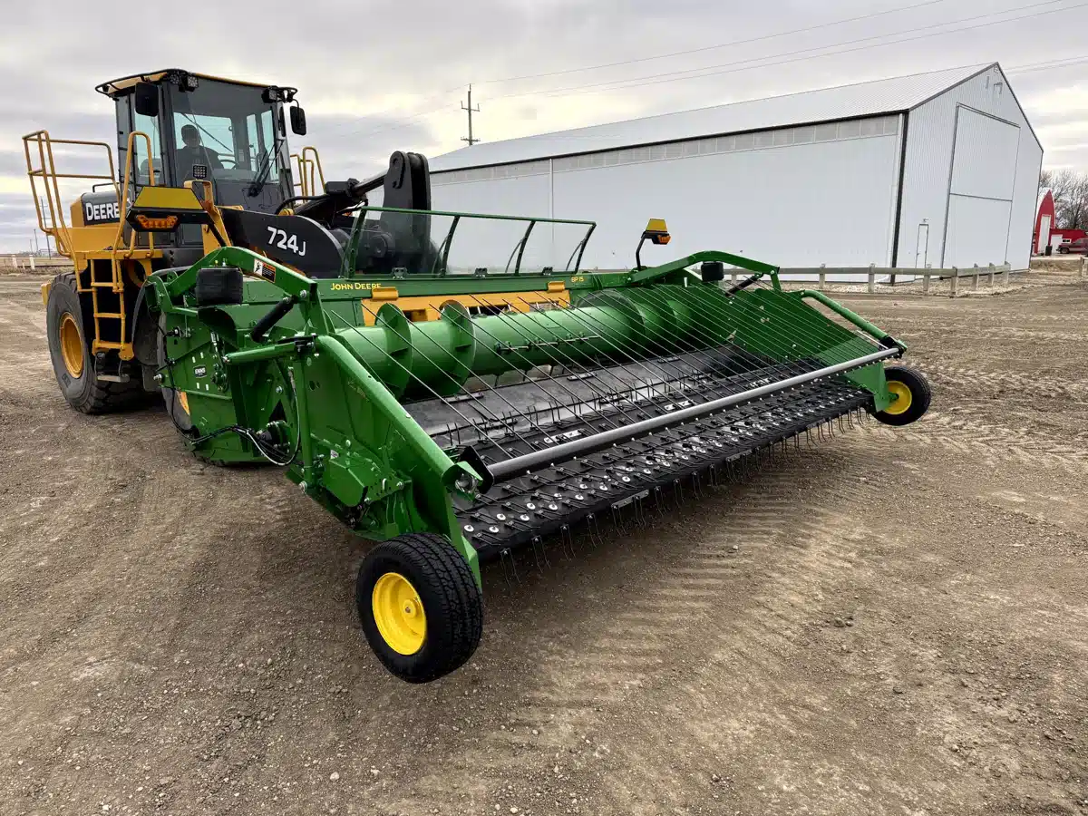 Gallery image 2 for 2025 John Deere BP 15 Header - Pickup