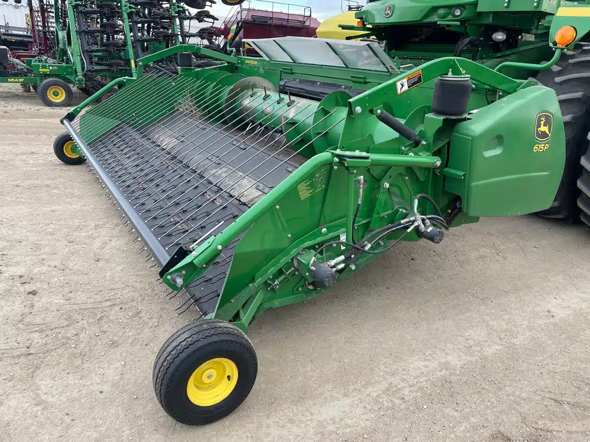 Gallery image 1 for Used 2018 John Deere 615P Header - Draper