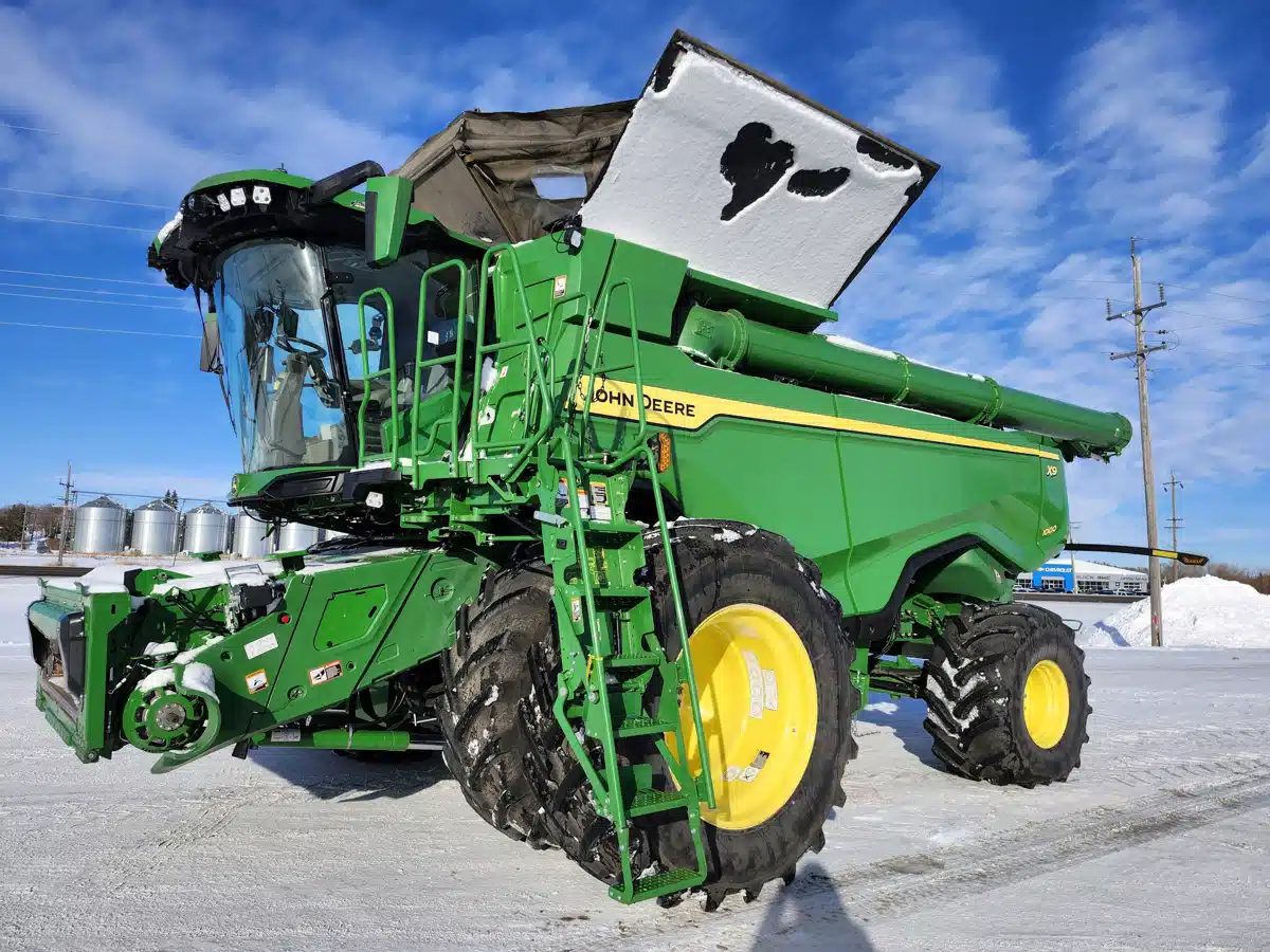 Gallery image 1 for 2021 John Deere X9 1000 Combine