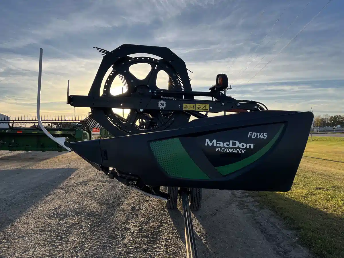 Gallery image 2 for 2022 MacDon FD75 Header - Draper
