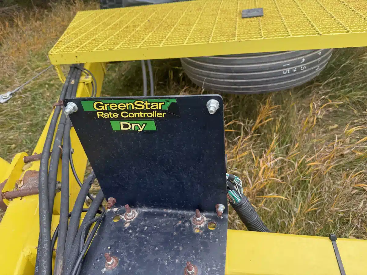 Gallery image 2 for Used 2015 Degelman Strawmaster 7000 82ft Harrow