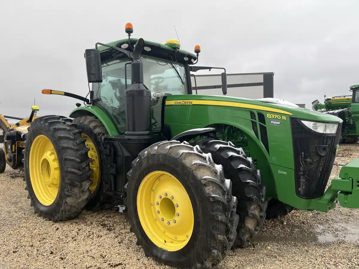 Gallery image 1 for 2020 John Deere 8370R Tractor