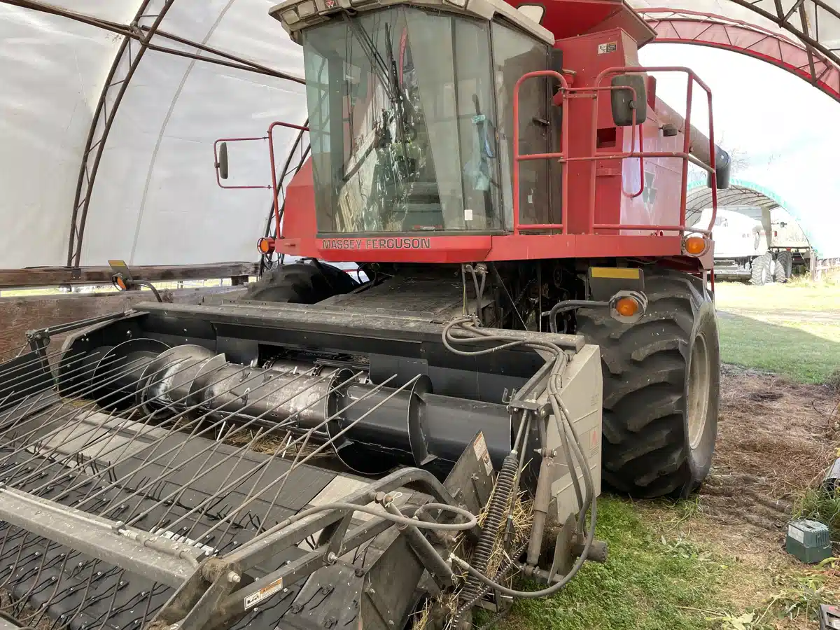 Used 2001 Massey Ferguson 8780XP Combine