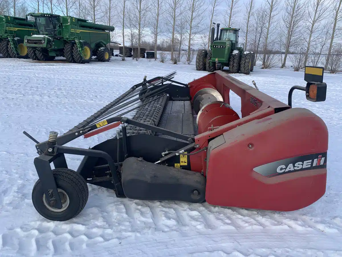 Gallery image 2 for 2013 Case IH 3016 Header - Pickup