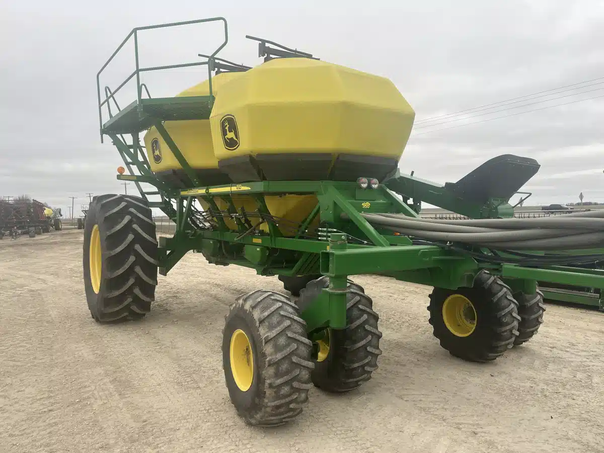 Gallery image 2 for 2017 John Deere 1890 Air Drill