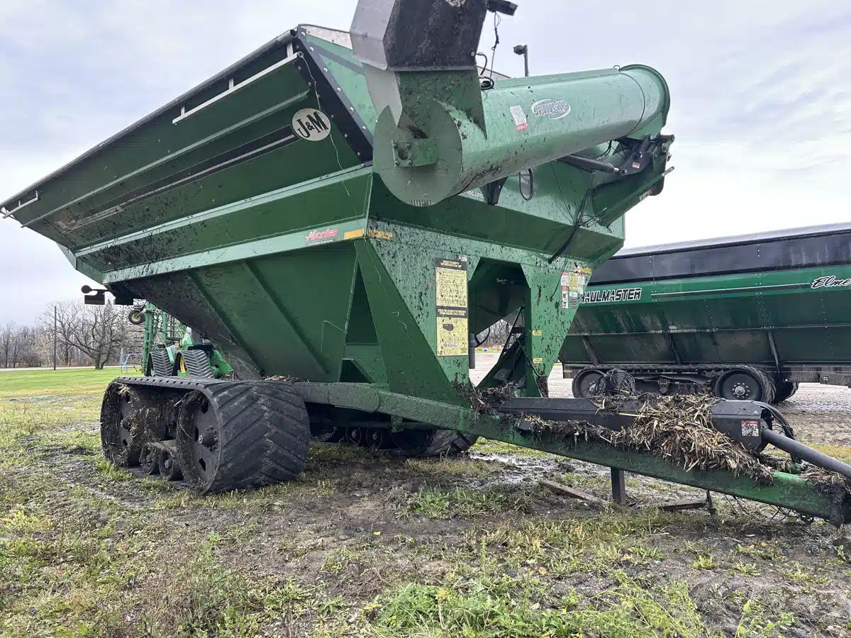 Gallery image 2 for 2015 J&M 1120 Grain Cart
