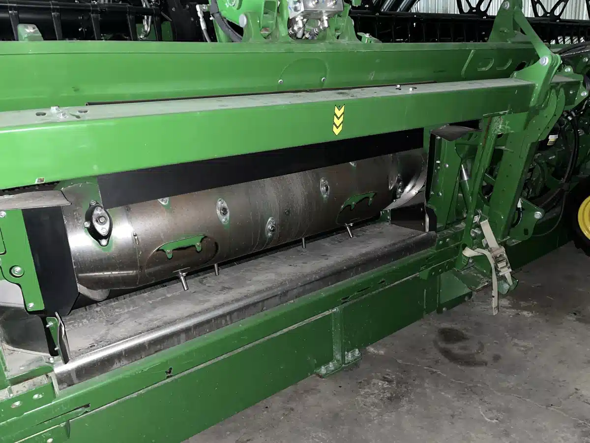 Gallery image 2 for Used 2024 John Deere HD50F Header - Flex