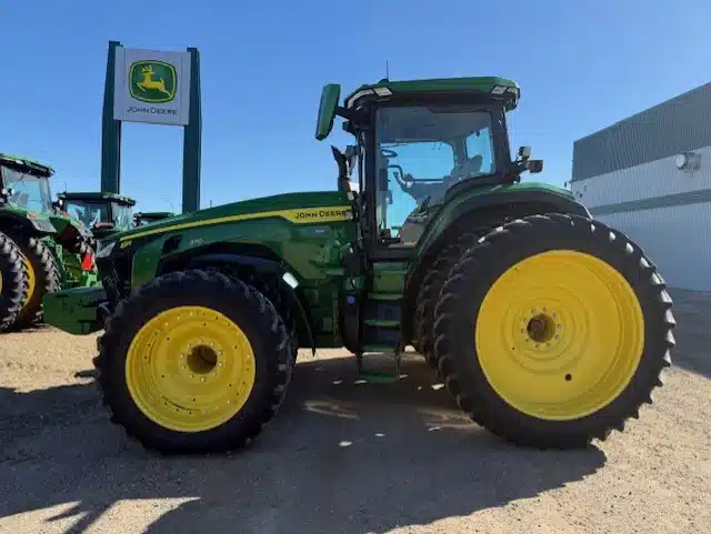 Photo de la Galerie 2 pour 2024 John Deere 8R 370 Tracteur