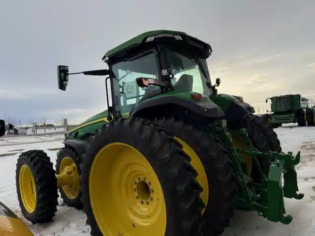 Gallery image 2 for 2024 John Deere 8R 370 Tractor